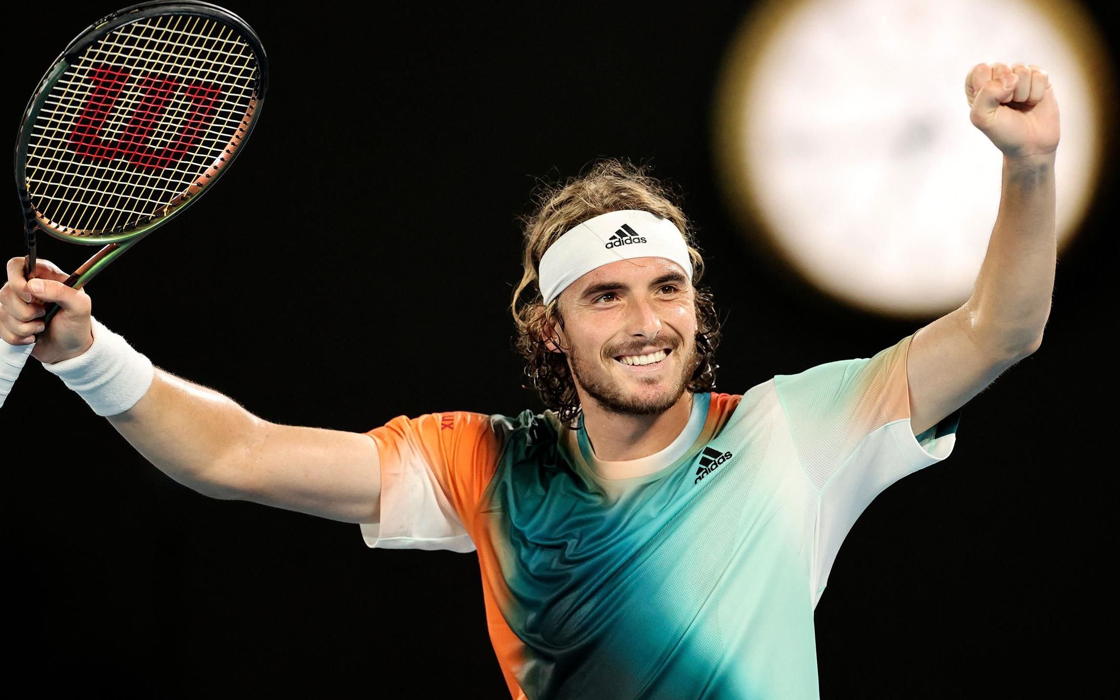 年终总决赛完胜戴维斯杯,西西帕斯点燃赛场 年终总决赛完胜戴维斯杯,西西帕斯点燃赛场