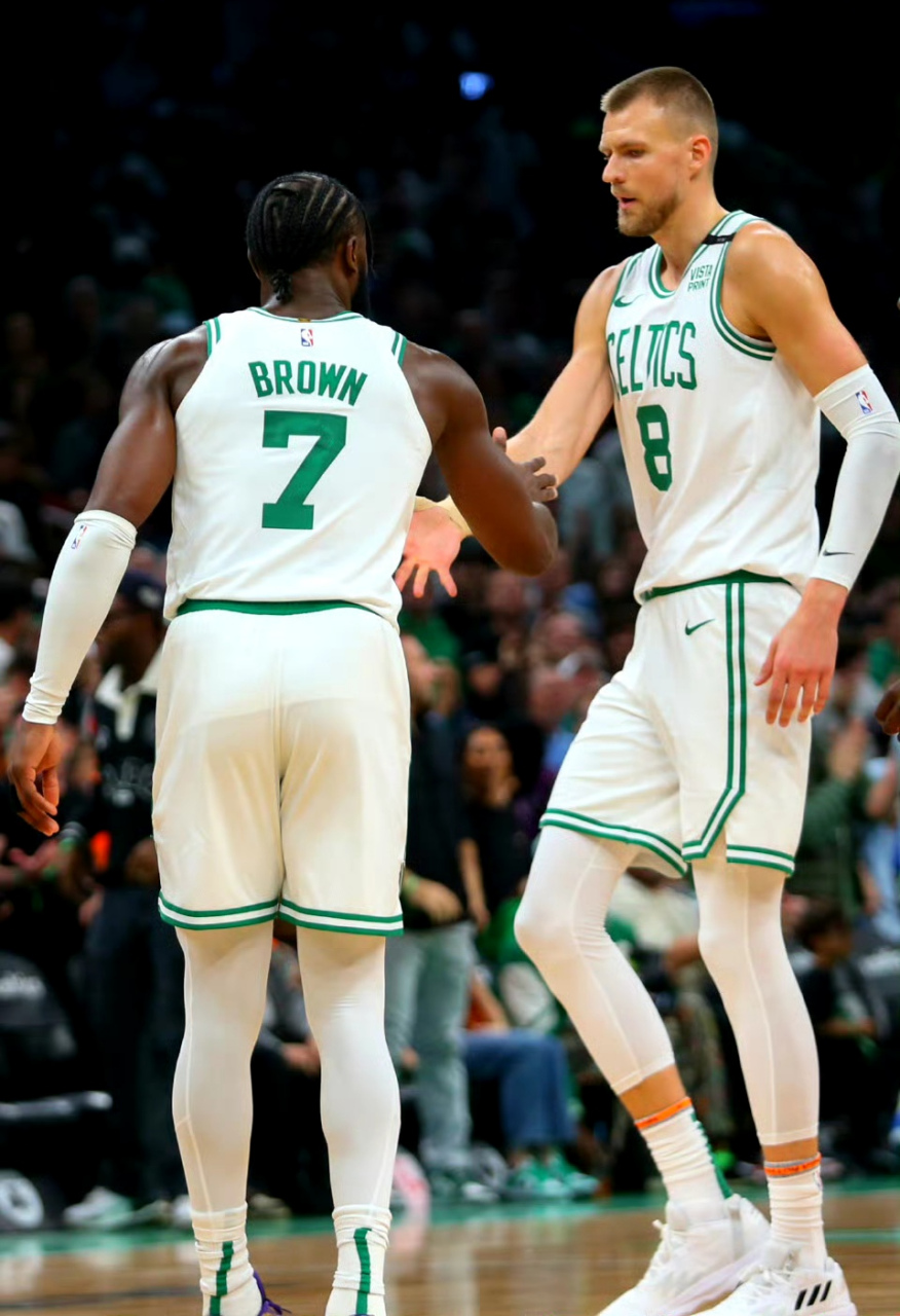 凯尔特人绝杀勇士,约基奇扛起全队 凯尔特人绝杀勇士,约基奇扛起全队