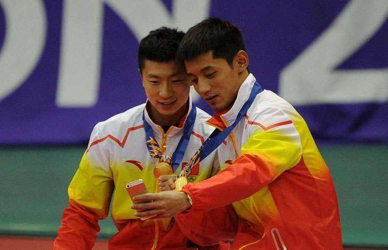 德国队逆转奥地利队，马龙带队取胜