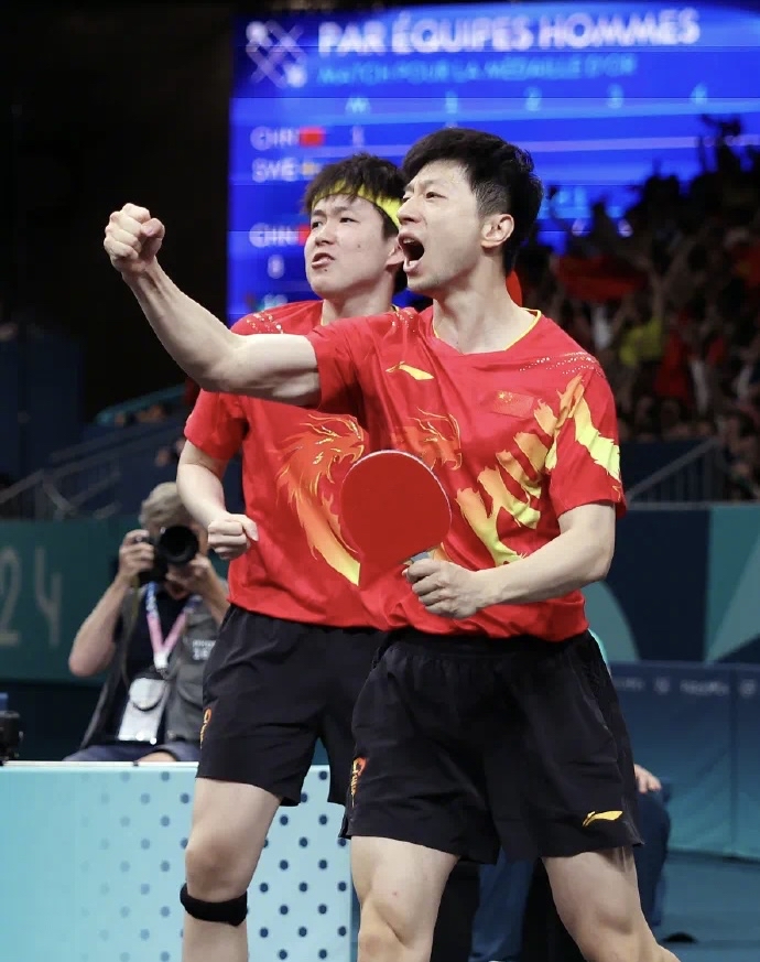 德国队逆转奥地利队，马龙带队取胜