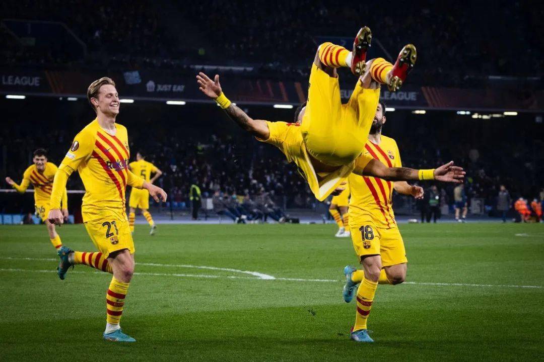 那不勒斯碾压西班牙,加维扛起全队 那不勒斯碾压西班牙,加维扛起全队