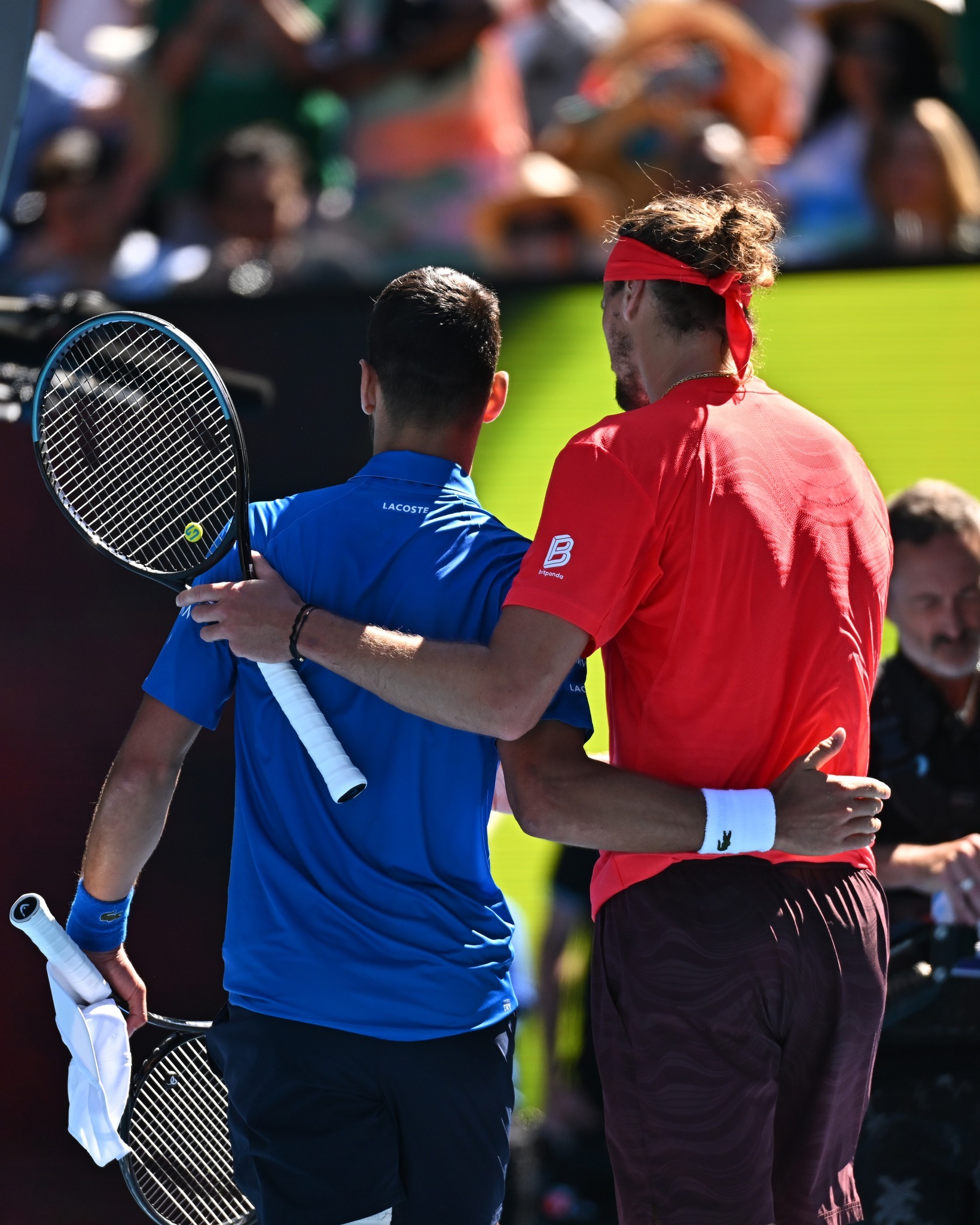 拉沃尔杯横扫年终总决赛,德约科维奇带队取胜 拉沃尔杯横扫年终总决赛,德约科维奇带队取胜