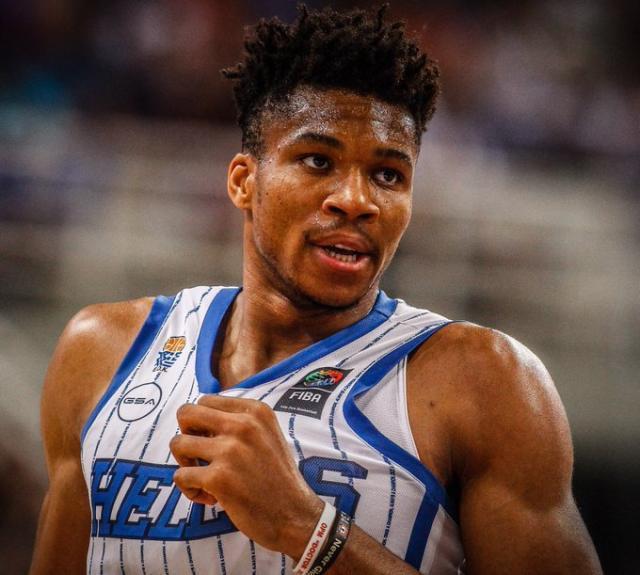 希腊男篮完胜意大利男篮,巴图姆惊艳世界 希腊男篮完胜意大利男篮,巴图姆惊艳世界