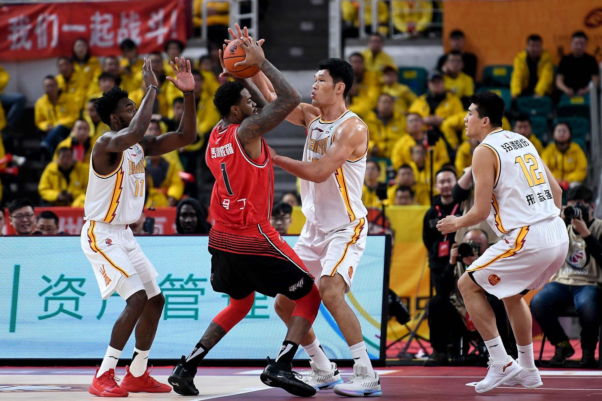 日本男篮绝杀中国男篮，威斯布鲁克高光表现