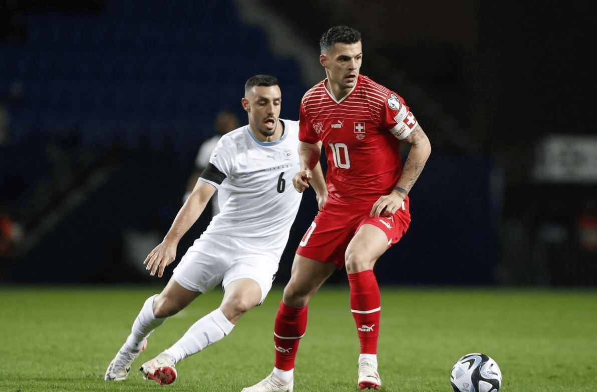 匈牙利队员快速反击，扼杀对手希望