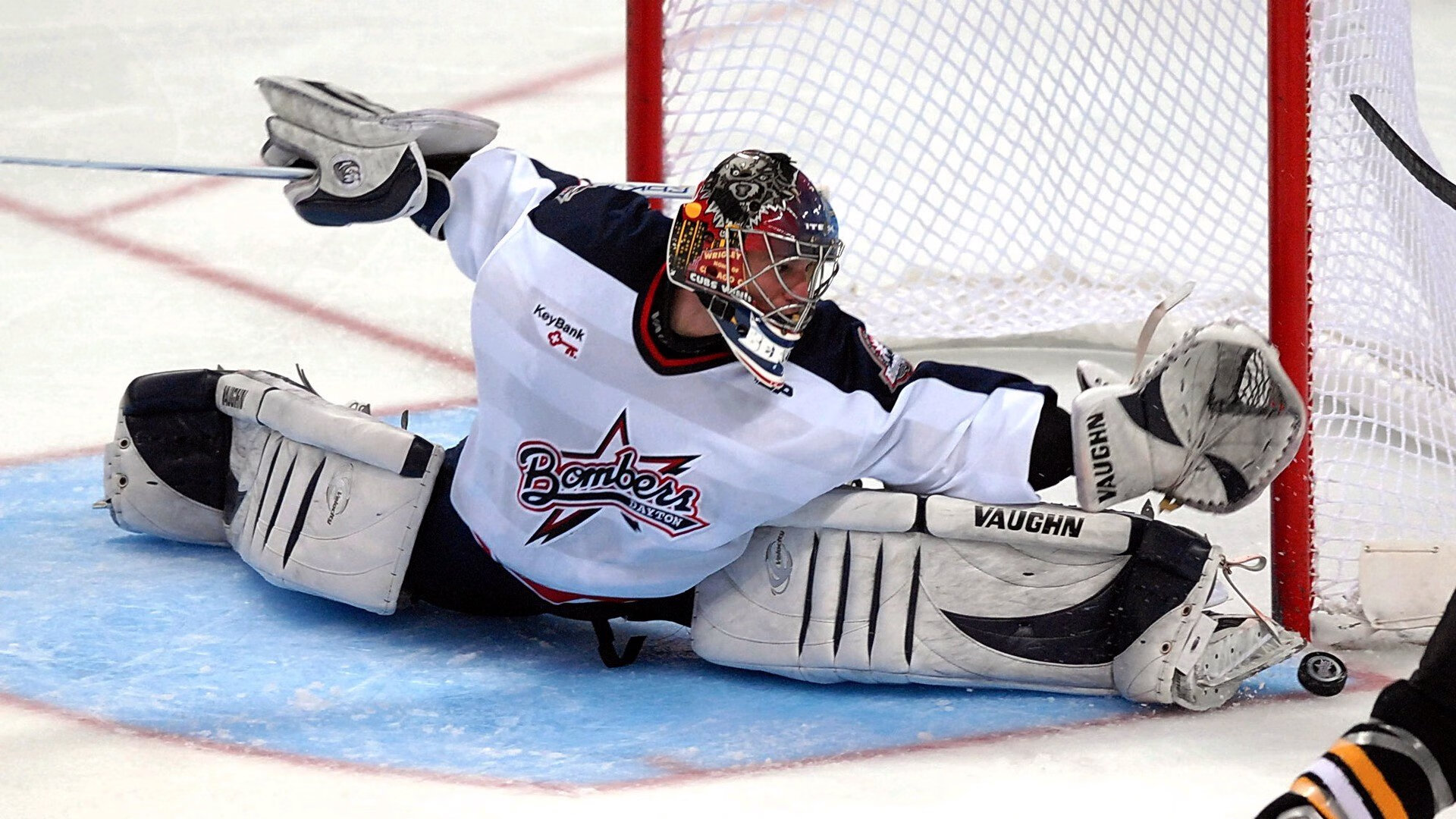 霍勒迪末节封神!灰熊力克老鹰锁定关键胜局,争冠之路再添底气