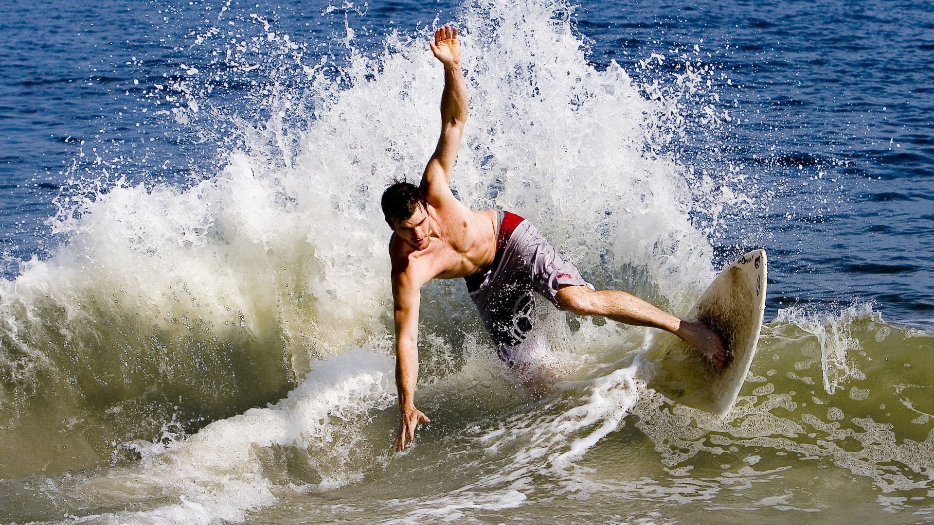 独行侠的孤勇，周琦扛起全队，碾压山西的背后